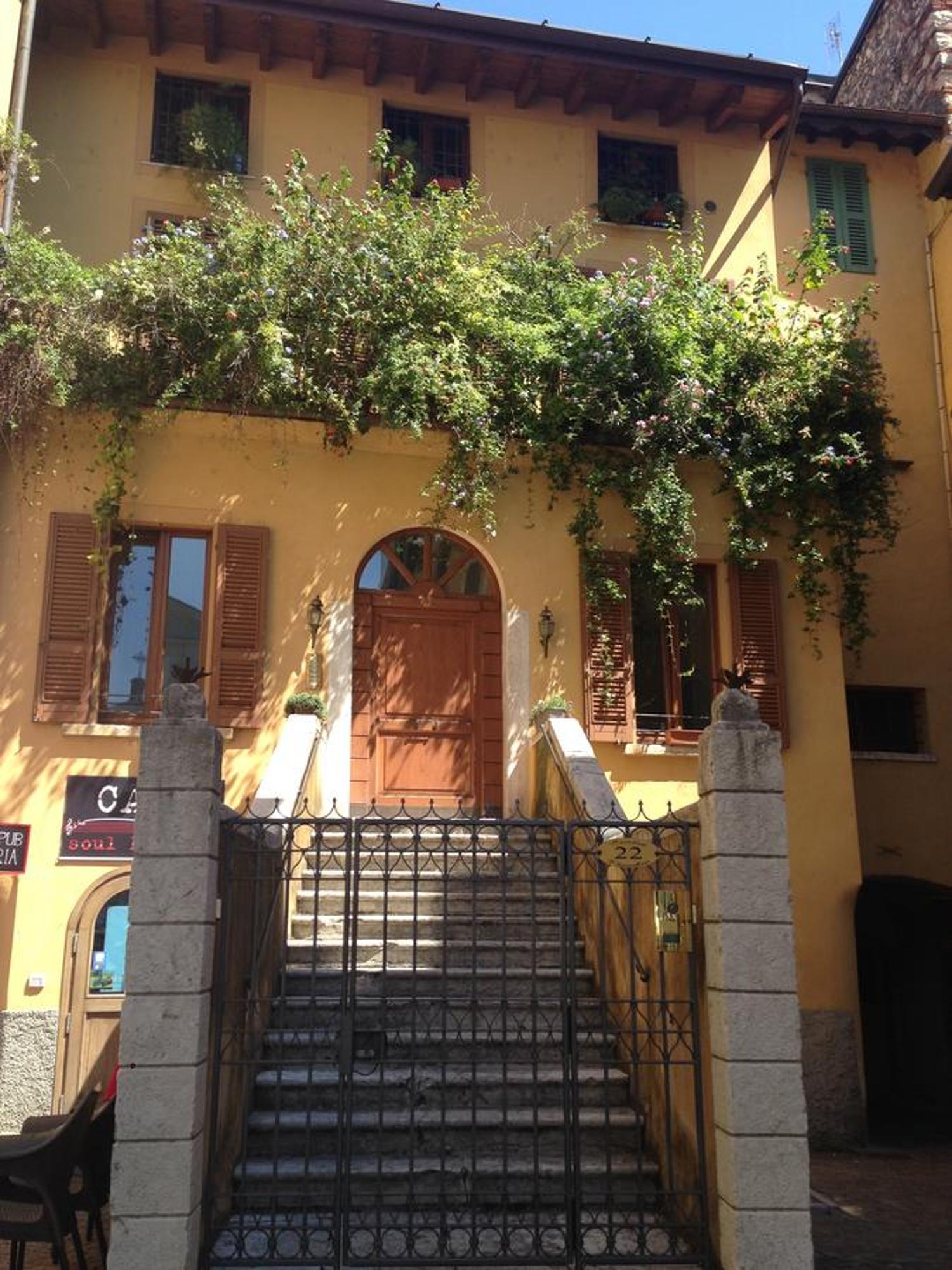 Antico Palazzo Signorile Apartment Salo Ngoại thất bức ảnh