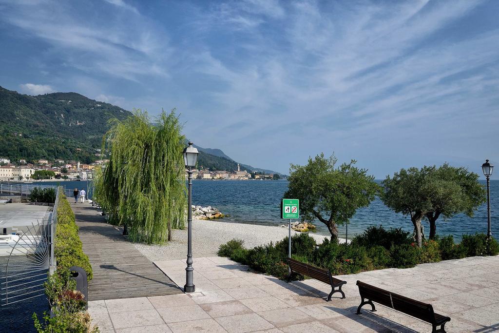 Antico Palazzo Signorile Apartment Salo Ngoại thất bức ảnh